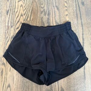 Lululemon High Rise Hotty Hot Short 2.5 Black